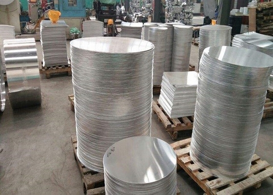 China Diepe Tekeningsaluminium om Cirkel 3003 3105 3004 het Materiaal van het Aluminiumblad gelijkstroom leverancier