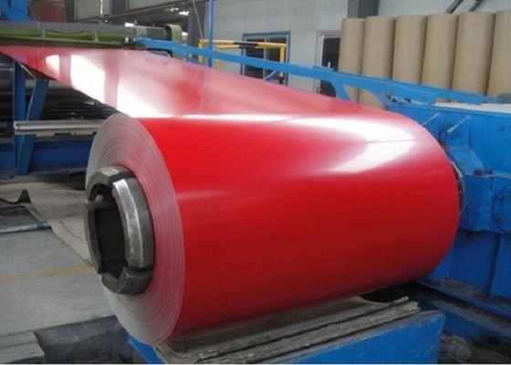 China Met een laag bedekte het Aluminiumrol van RAL Kleur met het Effectweerstand ≥9J van de Polyesterdeklaag leverancier